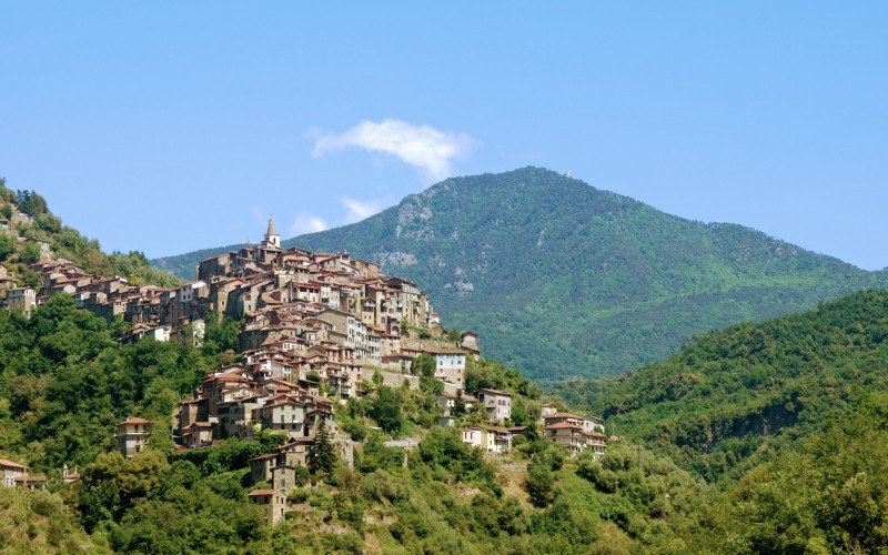 Apricale Roberta 1.jpg